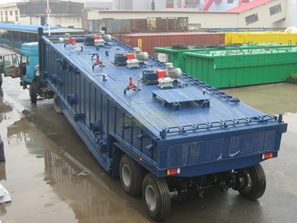 Trailer mounted solids control system