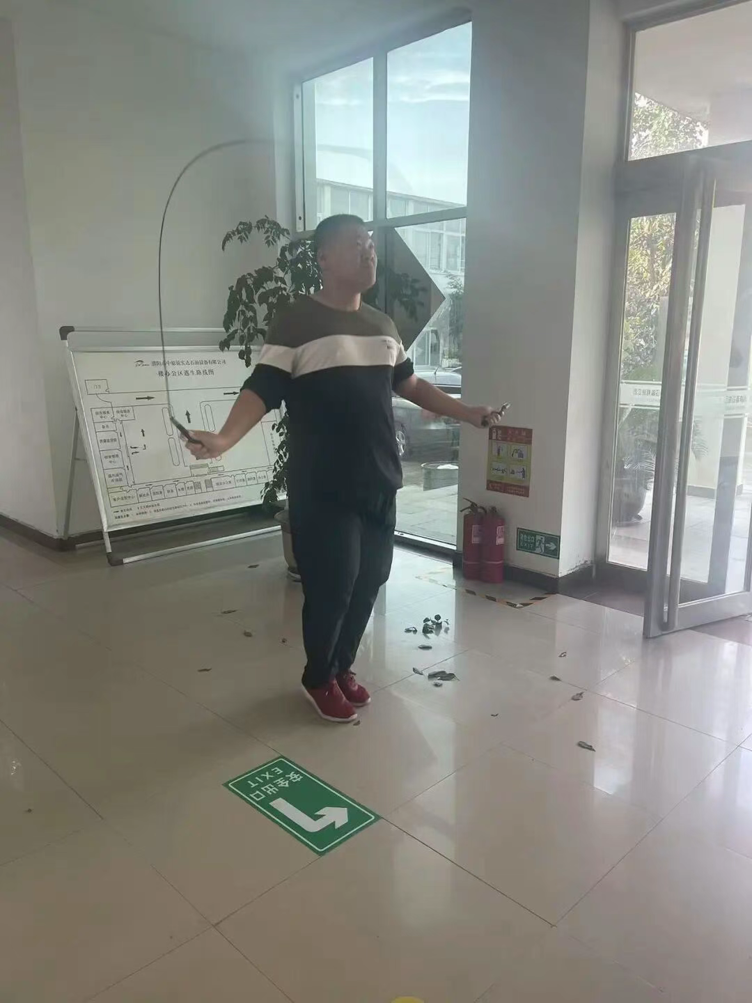 ABUIABAEGAAg_cHCxwYo8MHVgQIwuAg4oAs