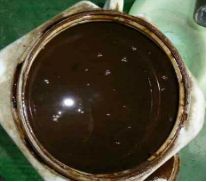 Solvent extraction for recycling oil phase